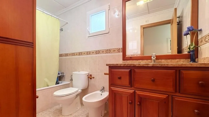 Apartamento de 3 dormitorios en Torrevieja, España No. 2514 № 1