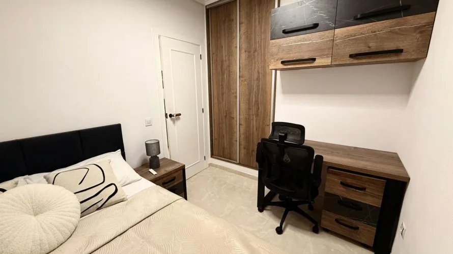 Apartamento de 1 dormitorio en Torrevieja, España No. 2498 № 13