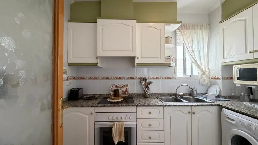 Apartamento de 2 dormitorios en Torrevieja, España No. 2490 № 9