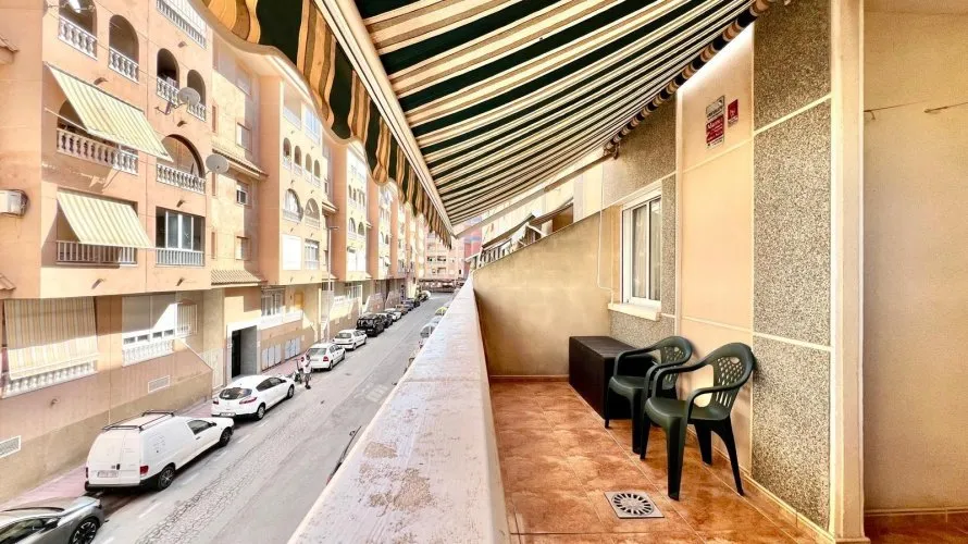 Apartamento de 1 dormitorio en Torrevieja, España No. 2631 № 18