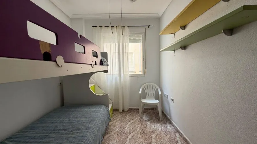 Apartamento de 2 dormitorios en Torrevieja, España No. 2618 № 2