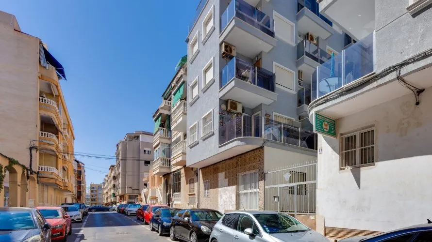 Apartamento de 26m² en Torrevieja, España No. 2582 № 2