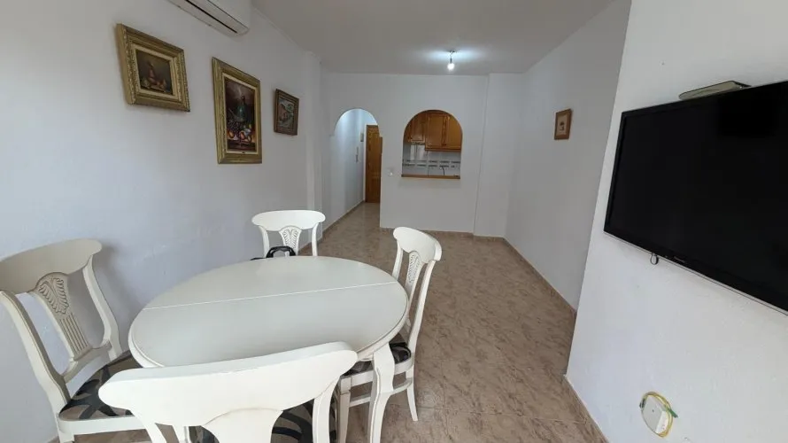 Apartamento de 2 dormitorios en Torrevieja, España No. 2571 № 12