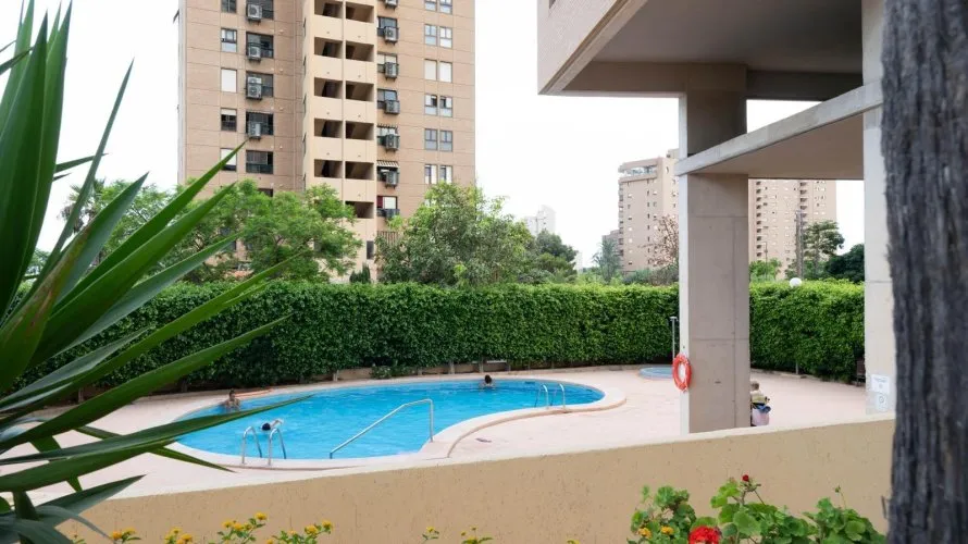 Apartamento de 3 dormitorios en Benidorm, España No. 2643 № 1