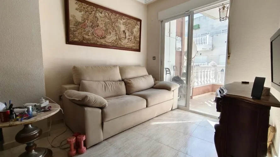 Apartamento de 3 dormitorios en Torrevieja, España No. 2694 № 1