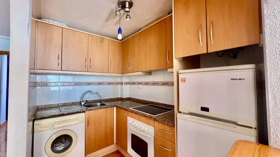 Apartamento de 1 dormitorio en Torrevieja, España No. 2617 № 15