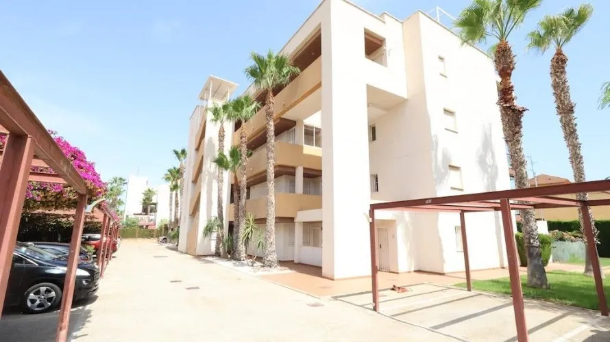 Apartamento de 2 dormitorios en Alicante, España No. 2546 № 2