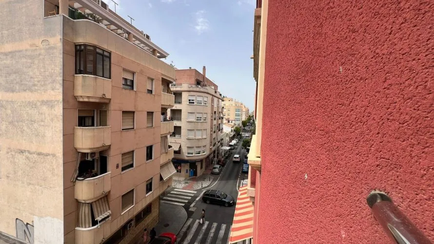 Apartamento de 2 dormitorios en Torrevieja, España No. 2587 № 12