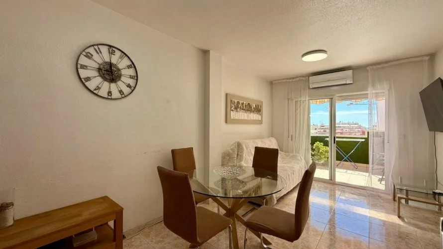 Ático de 3 dormitorios en Torrevieja, España No. 2677 № 21