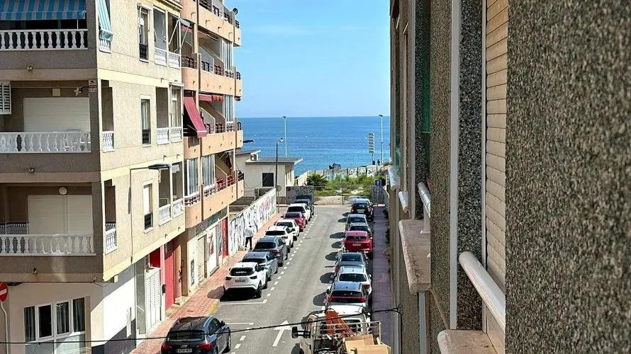 Apartamento de 1 dormitorio en Torrevieja, España No. 2586 № 2