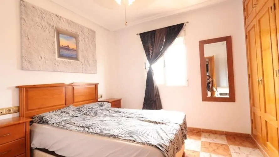 Apartamento de 2 dormitorios en La Zenia, España No. 2602 № 8