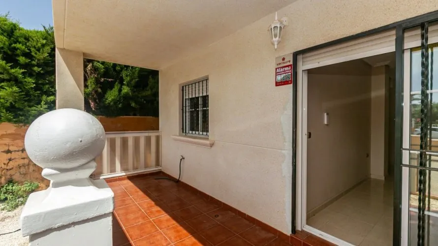 Apartamento de 71m² en Alicante, España No. 2676 № 2