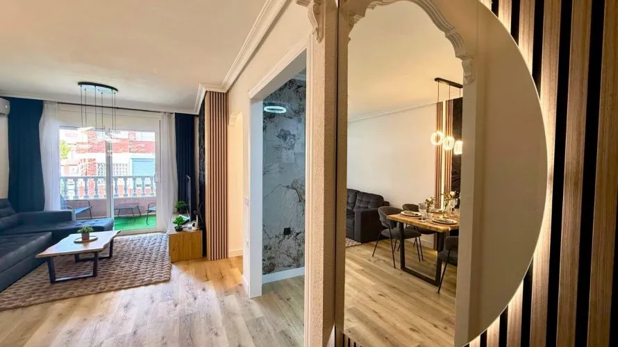 Apartamento de 2 dormitorios en Torrevieja, España No. 2535