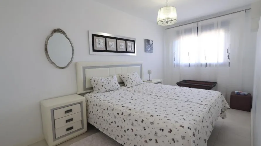 Apartamento de 2 dormitorios en Campoamor, España No. 2650 № 10