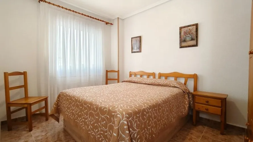 Apartamento de 2 dormitorios en Torrevieja, España No. 2695 № 9