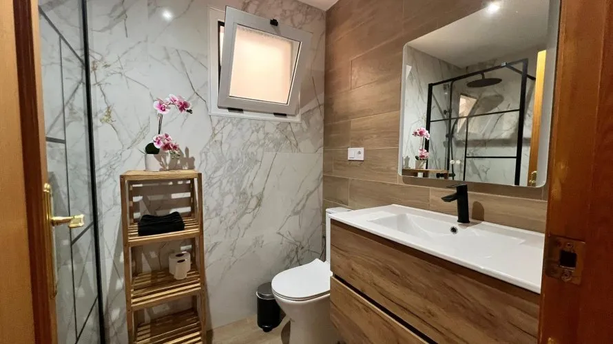 Apartamento de 2 dormitorios en Torrevieja, España No. 2587