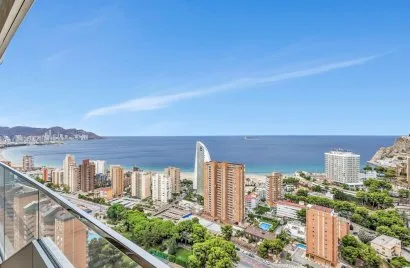 Apartamento de 81m² en Benidorm, España No. 2660