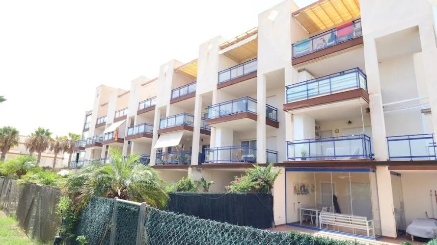 Apartamento de 2 dormitorios en Alicante, España No. 2546 № 3