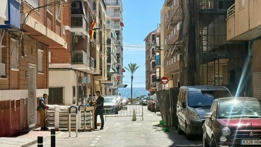 Ático de 3 dormitorios en Torrevieja, España No. 2677 № 24