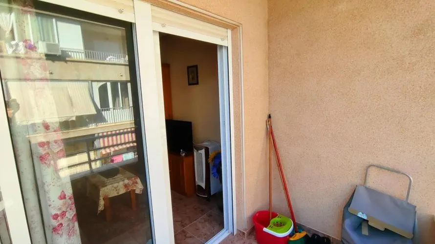 Apartamento de 2 dormitorios en Torrevieja, España No. 2695 № 14