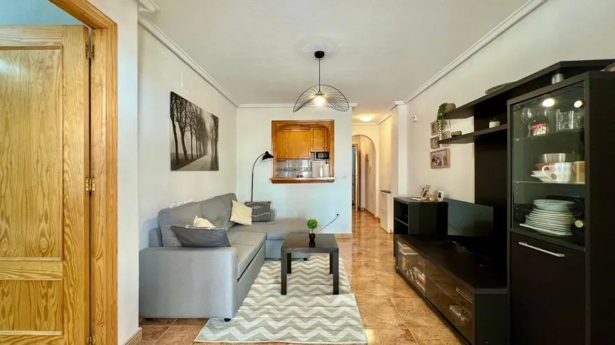 Apartamento de 1 dormitorio en Torrevieja, España No. 2631 № 16