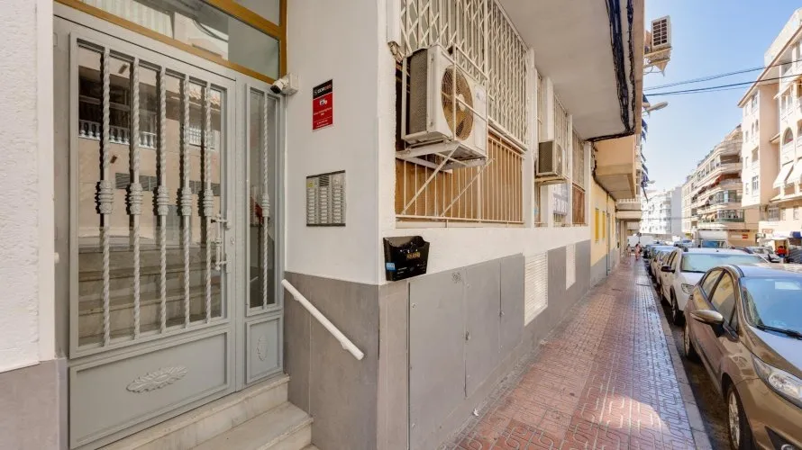 Apartamento de 24m² en Torrevieja, España No. 2583 № 9