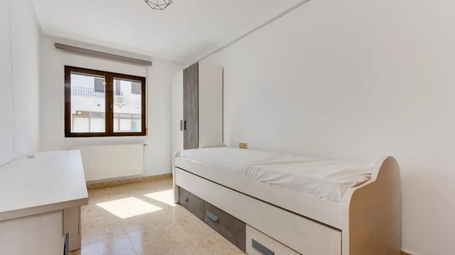 Apartamento de 112m² en San Miguel de Salinas, España No. 2550 № 2