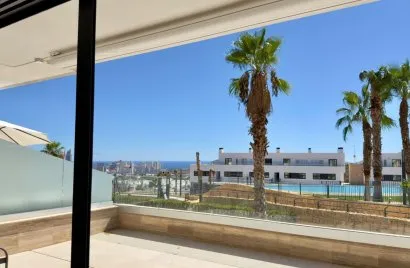 Ático de 3 dormitorios en Finestrat, España No. 2690