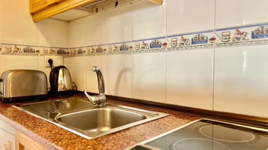 Apartamento de 1 dormitorio en Torrevieja, España No. 2631 № 2