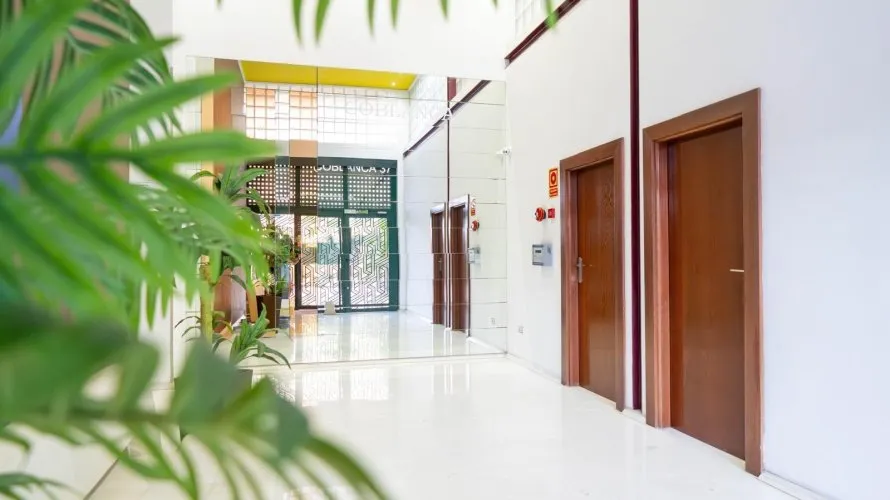 Apartamento de 3 dormitorios en Benidorm, España No. 2643 № 9
