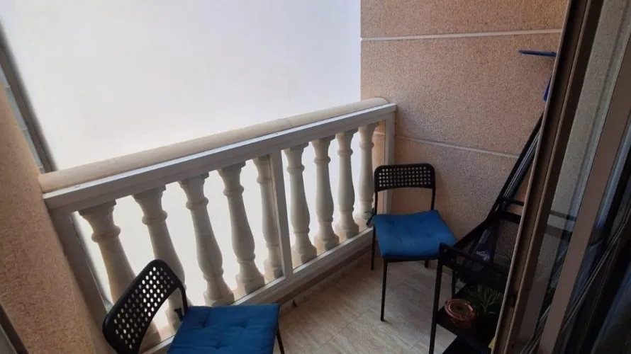 Apartamento de 1 dormitorio en Torrevieja, España No. 2613 № 2