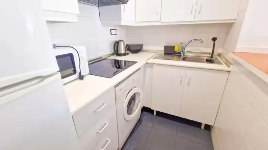 Apartamento de 1 dormitorio en Torrevieja, España No. 2615 № 5