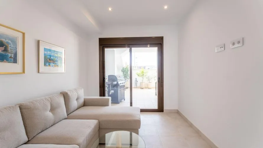 Apartamento de 87m² en Las Esperanzas, España No. 2634 № 1
