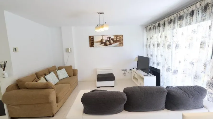 Apartamento de 2 dormitorios en Campoamor, España No. 2650 № 6