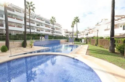 Apartamento de 2 dormitorios en Alicante, España No. 2776