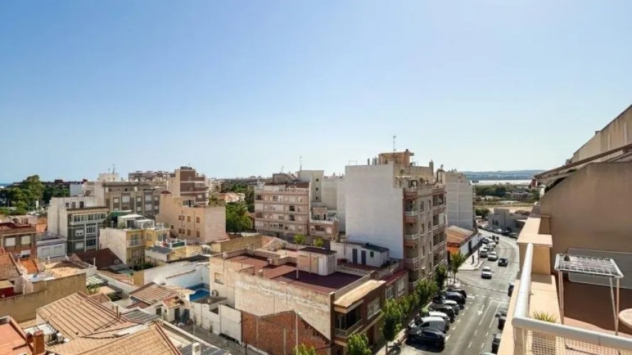 Ático de 1 dormitorio en Torrevieja, España No. 2749 № 19