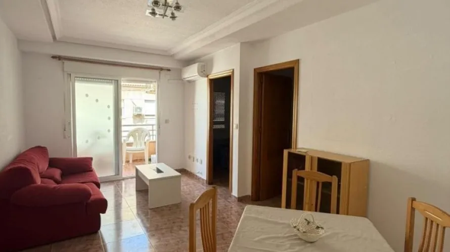 Apartamento de 66m² en Torrevieja, España No. 2704 № 1