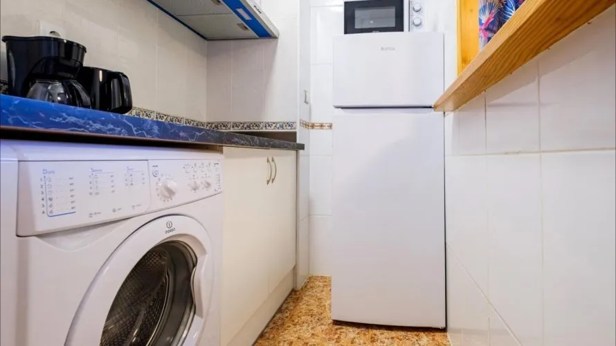Apartamento de 1 dormitorio en Torrevieja, España No. 2818 № 16