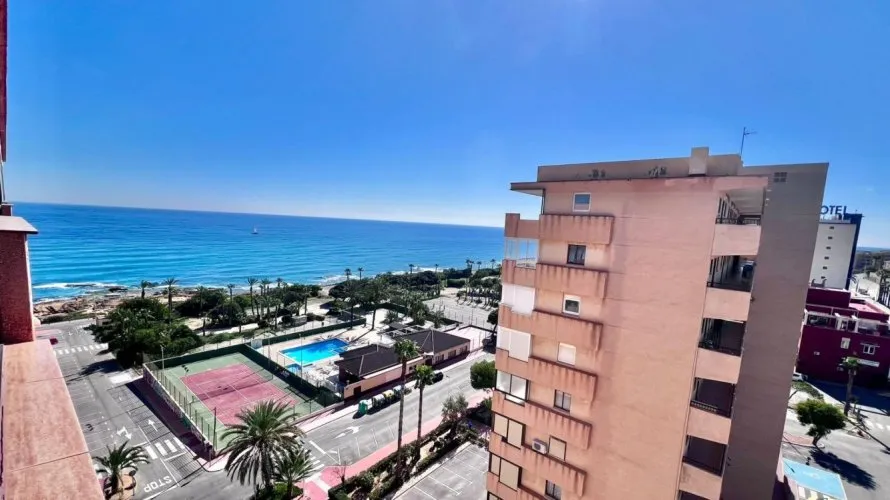 Apartamento de 65m² en Torrevieja, España No. 2801 № 2