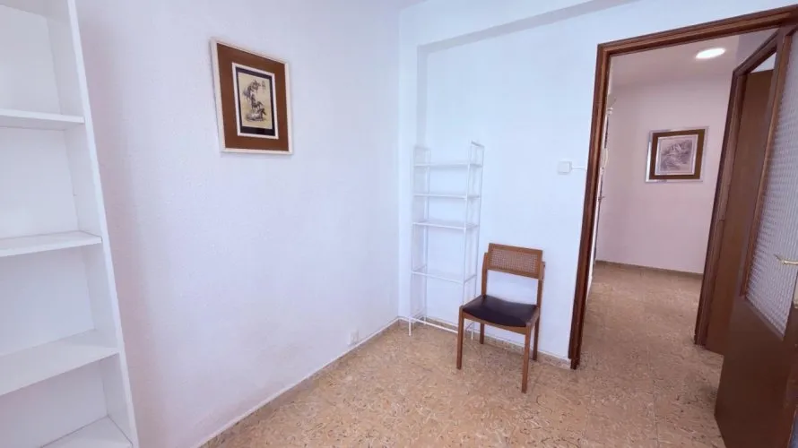 Apartamento de 1 dormitorio en Alicante, España No. 2764 № 5