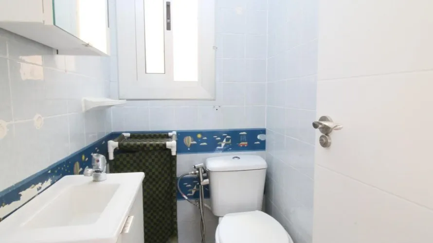 Apartamento de 3 dormitorios en Alicante, España No. 2754 № 3