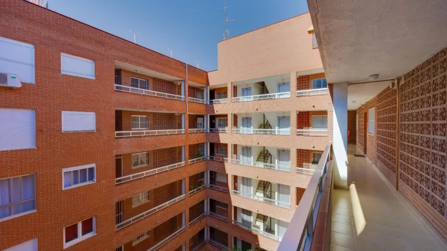 Apartamento de 70m² en Torrevieja, España No. 2709 № 2