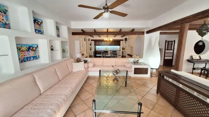 Apartamento de 2 dormitorios en Torrevieja, España No. 2746 № 12