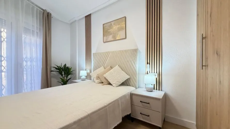 Apartamento de 1 dormitorio en Torrevieja, España No. 2782 № 12