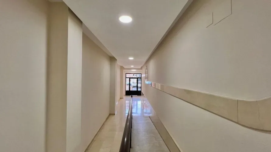 Apartamento de 2 dormitorios en Torrevieja, España No. 2786 № 23