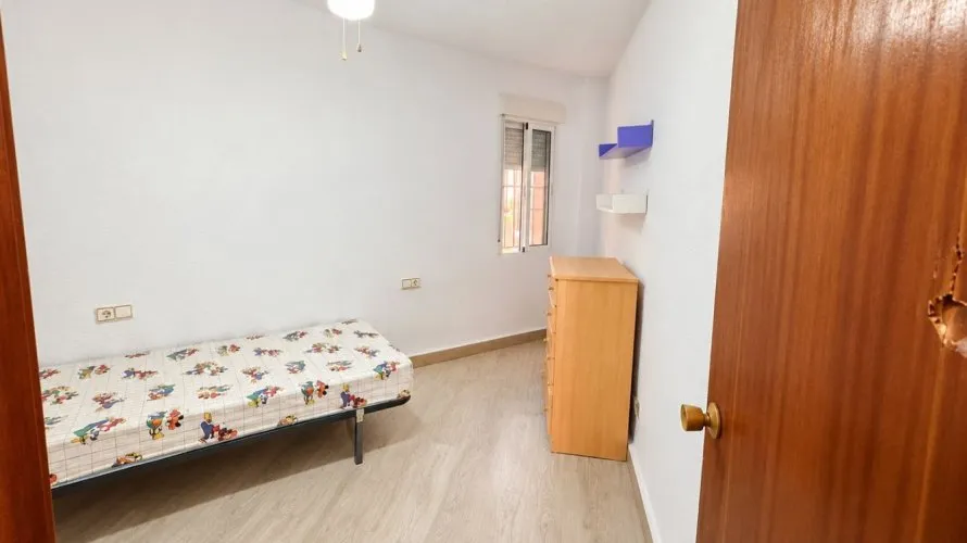 Apartamento de 78m² en Torrevieja, España No. 2770 № 3