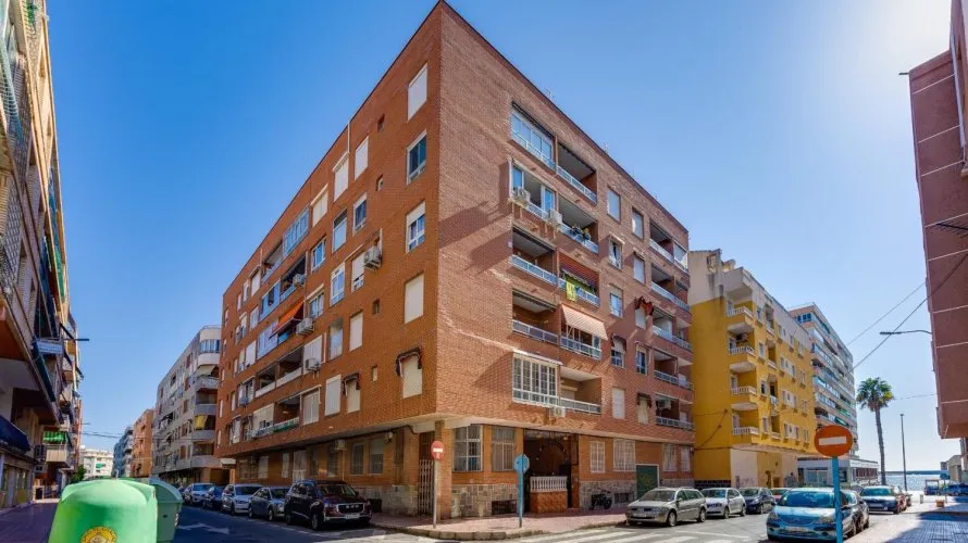 Apartamento de 70m² en Torrevieja, España No. 2709 № 4