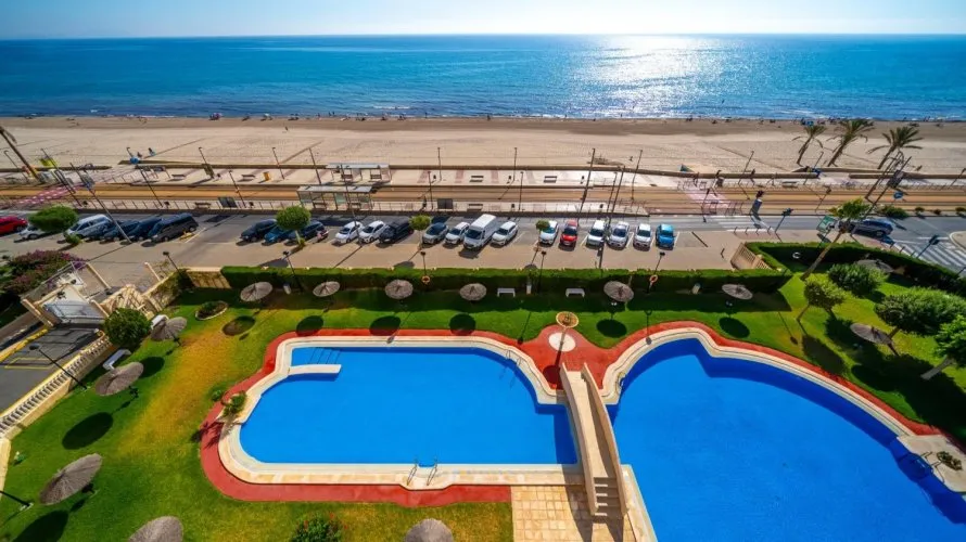 Apartamento de 3 dormitorios en El Campello, España No. 2701 № 26