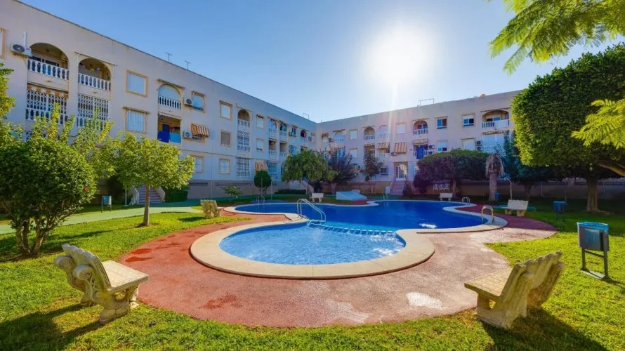 Ático de 61m² en Torrevieja, España No. 2714 № 1