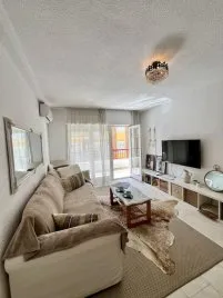 Apartamento de 3 dormitorios en Torrevieja, España No. 2708